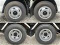 1999 Isuzu Elf Truck