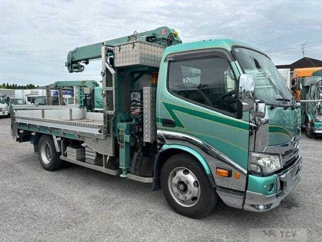 2022 Hino Dutro