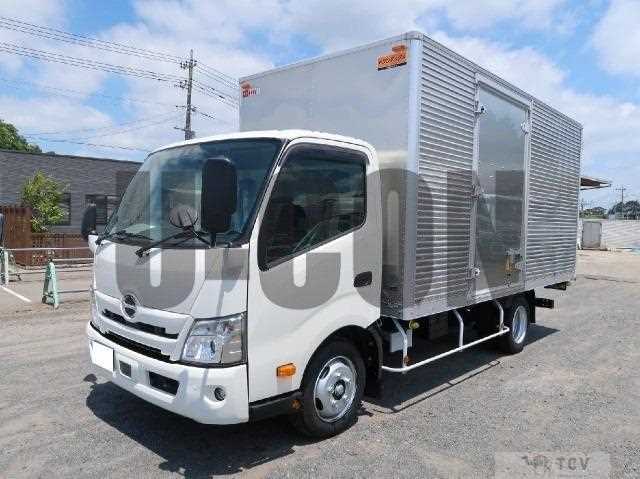 2025 Hino Dutro