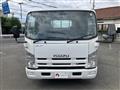 2013 Isuzu Elf Truck