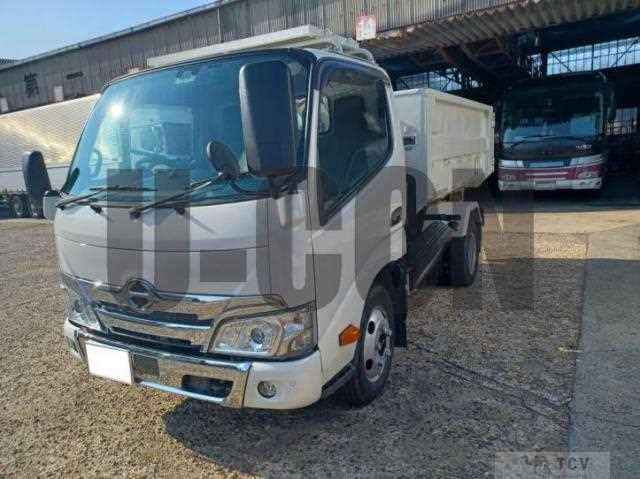 2023 Hino Dutro