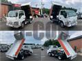 2016 Isuzu Elf Truck