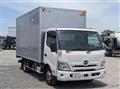 2022 Hino Dutro