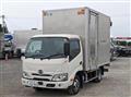 2022 Hino Dutro