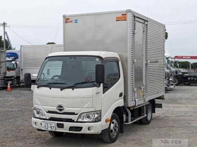 2022 Hino Dutro