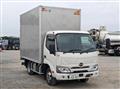 2022 Hino Dutro