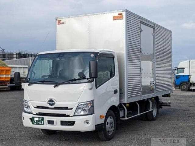 2024 Hino Dutro