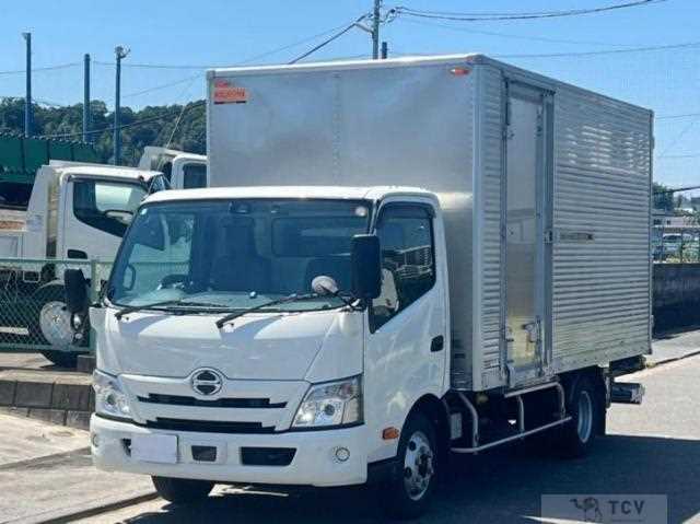 2024 Hino Dutro