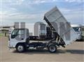 2020 Isuzu Elf Truck