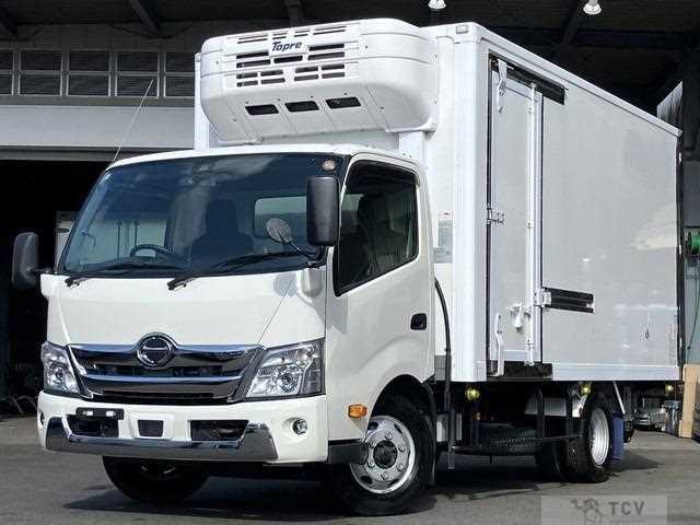 2024 Hino Dutro