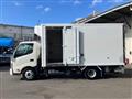2024 Hino Dutro