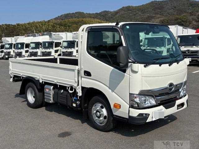 2026 Hino Dutro