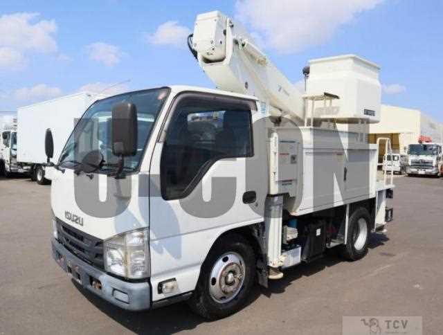 2020 Isuzu Elf Truck