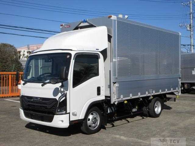 2025 Isuzu Elf Truck