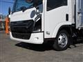 2025 Isuzu Elf Truck