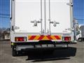 2025 Isuzu Elf Truck