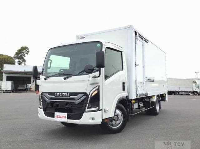 2025 Isuzu Elf Truck