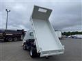 2025 Isuzu Elf Truck