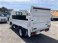 2020 Isuzu Elf Truck
