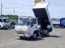 2022 Isuzu Elf Truck