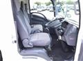 2020 Isuzu Elf Truck