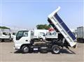 2020 Isuzu Elf Truck