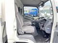 2020 Isuzu Elf Truck