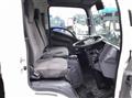 2013 Isuzu Elf Truck