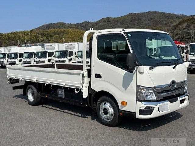 2026 Hino Dutro