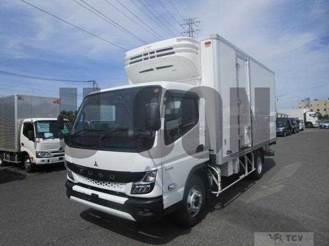 2025 Mitsubishi Fuso Canter