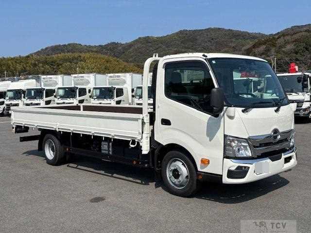 2026 Hino Dutro