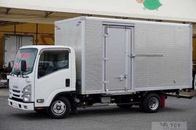2017 Isuzu Elf Truck