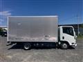 2020 Isuzu Elf Truck