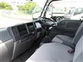 2016 Isuzu Elf Truck