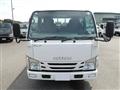 2016 Isuzu Elf Truck