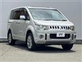 2011 Mitsubishi Delica D5