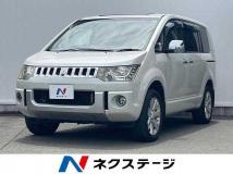 2011 Mitsubishi Delica D5