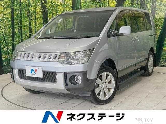 2013 Mitsubishi Delica D5