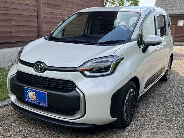 2023 Toyota Sienta