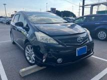 2013 Toyota PRIUS α