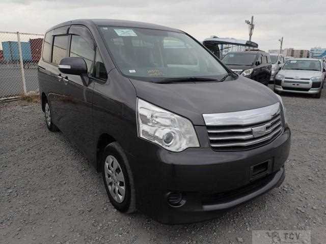 2012 Toyota Noah