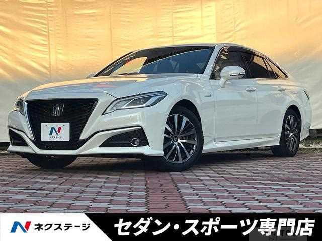 2018 Toyota Crown Hybrid