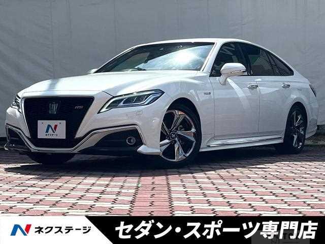 2018 Toyota Crown Hybrid