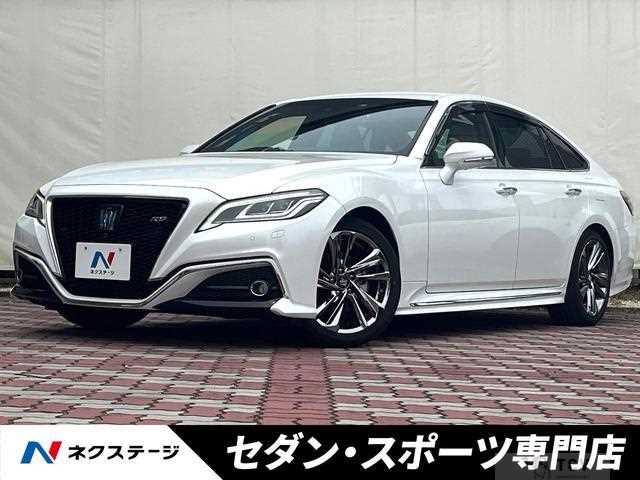 2020 Toyota Crown Hybrid
