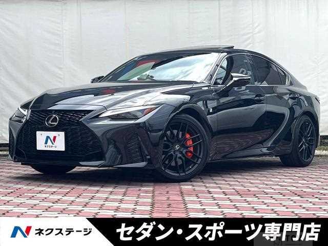 2021 Lexus IS