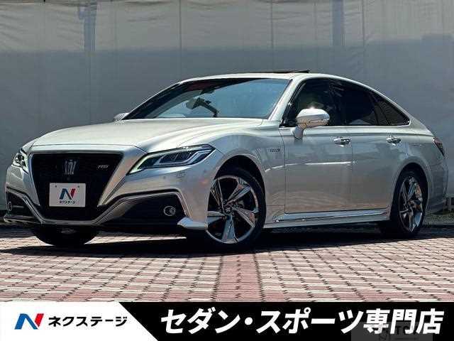 2018 Toyota Crown Hybrid