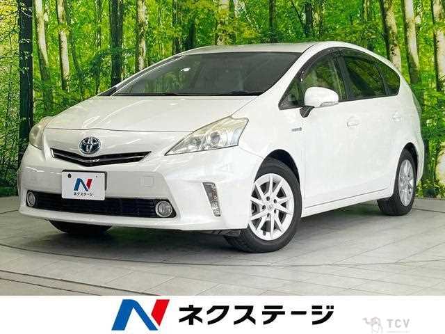2013 Toyota PRIUS α
