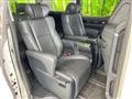 2022 Toyota Alphard Hybrid