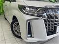 2022 Toyota Alphard Hybrid
