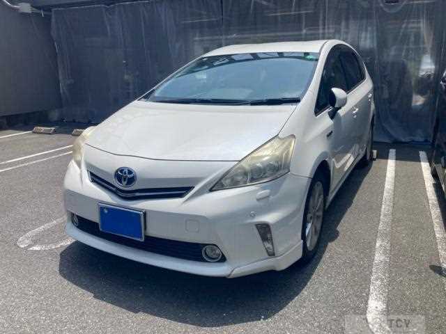2011 Toyota PRIUS α